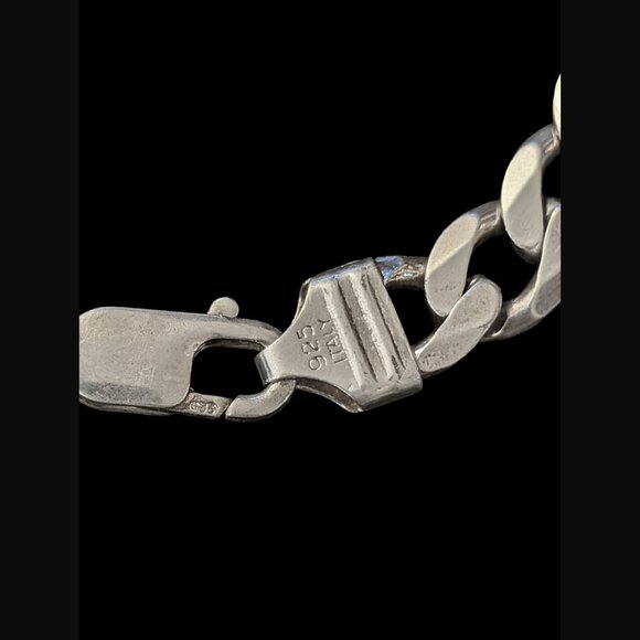 Gold Masters 925 Sterling 8.3mm Cubin Link 8.75" Long Heavy Chain Link Bracelet - Picture 8 of 9